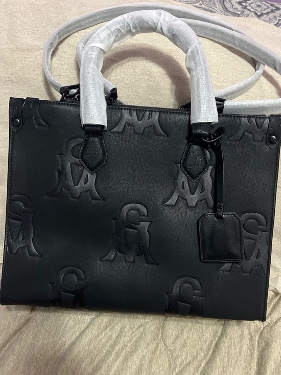 Steve Madden Handbags - Steve Madden Black Embossed Logo Satchel